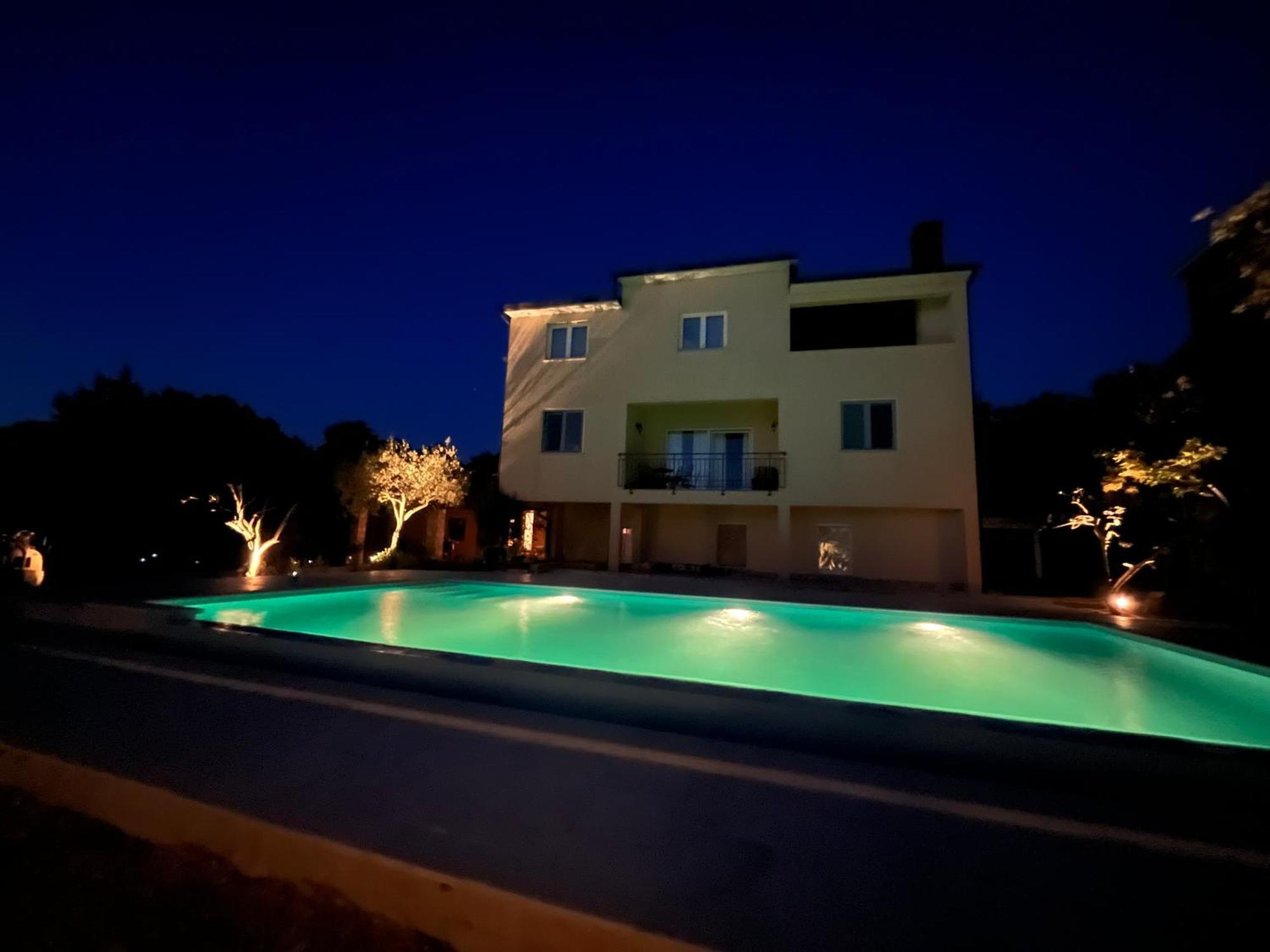 Apartments Fra & Mar With Swimming Pool In 2025 Sorici Extérieur photo